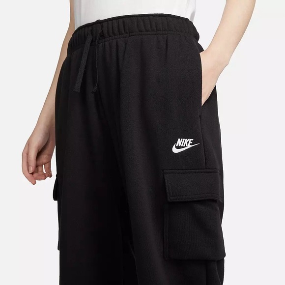 Nike Club Fleece WMNS Cargo Joggers Black - Sz M - DQ5196 010 - New - Picture 4 of 8